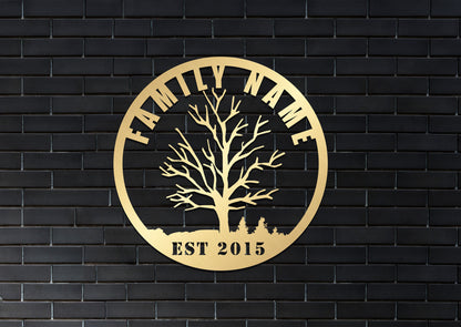 Personalized Family Name Metal Sign - Tree of Life Round Wall Art with EST Year, Custom Last Name Outdoor / Indoor Housewarming Wedding Gift